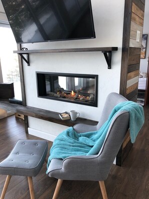 Interior - Waterfront cottage - Ideal for families and groups (Saint-Gabriel-de-Valcartier)