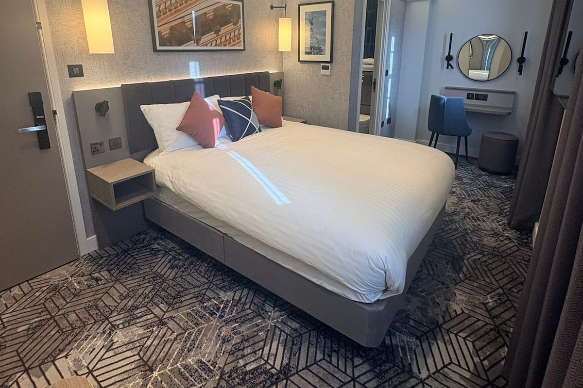 高级房, 1 张特大床