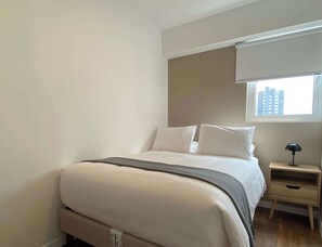 2 bedrooms, desk, iron/ironing board, WiFi - w* | Modern & Cozy 2BR w/ Balcony in Miraflores (Miraflores)