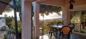 Outdoor dining - House Swap Porticcio Sea View (Grosseto-Prugna)