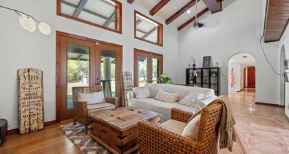 Retreat Style 6BR Home for Families & Groups