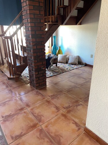  Retreat Style 6BR Home for Families & Groups