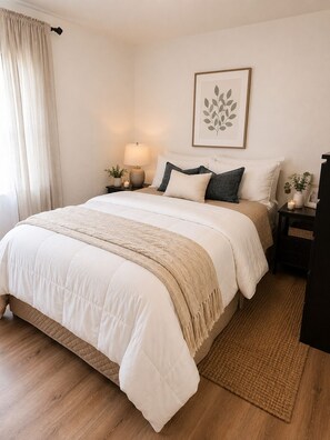 6 bedrooms, iron/ironing board, travel cot, free WiFi - 6BR Home for Families & Groups (Seffner)