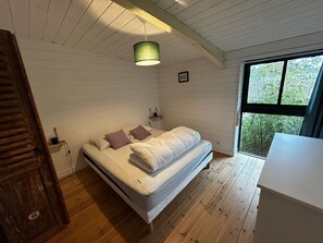 Room - Exceptional villa near the ocean | private pool | 6 bedrooms (Lacanau)