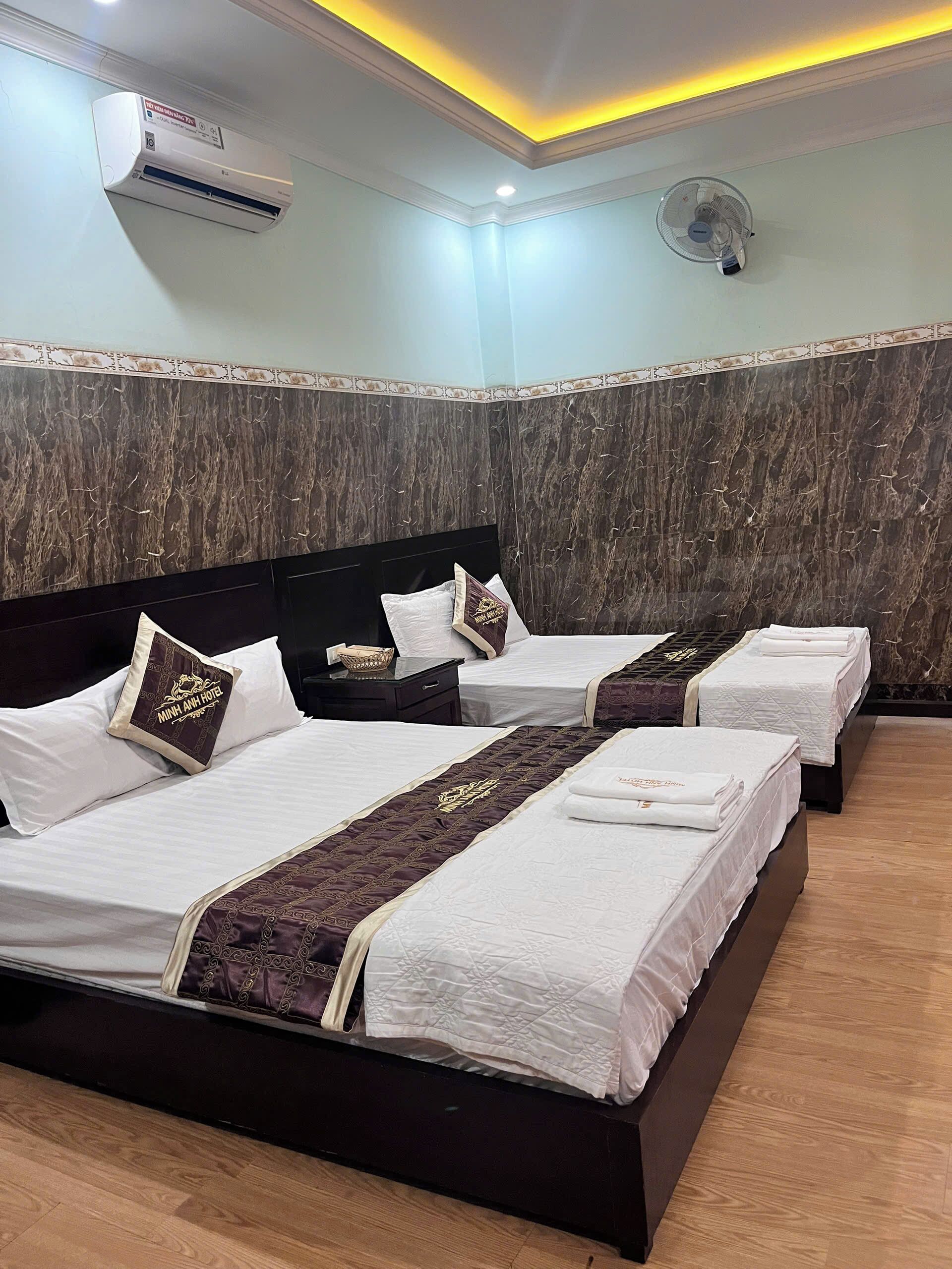 Basic Quadruple Room, City View