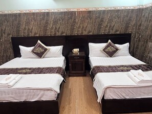 Habitación cuádruple básica, vista a la ciudad