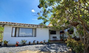 Classic House, Patio, Courtyard View | Exterior - Cabaña Lewana Campestre (Villa de Leyva)