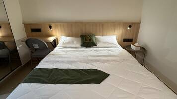 Deluxe Double Room, Balcony, City View