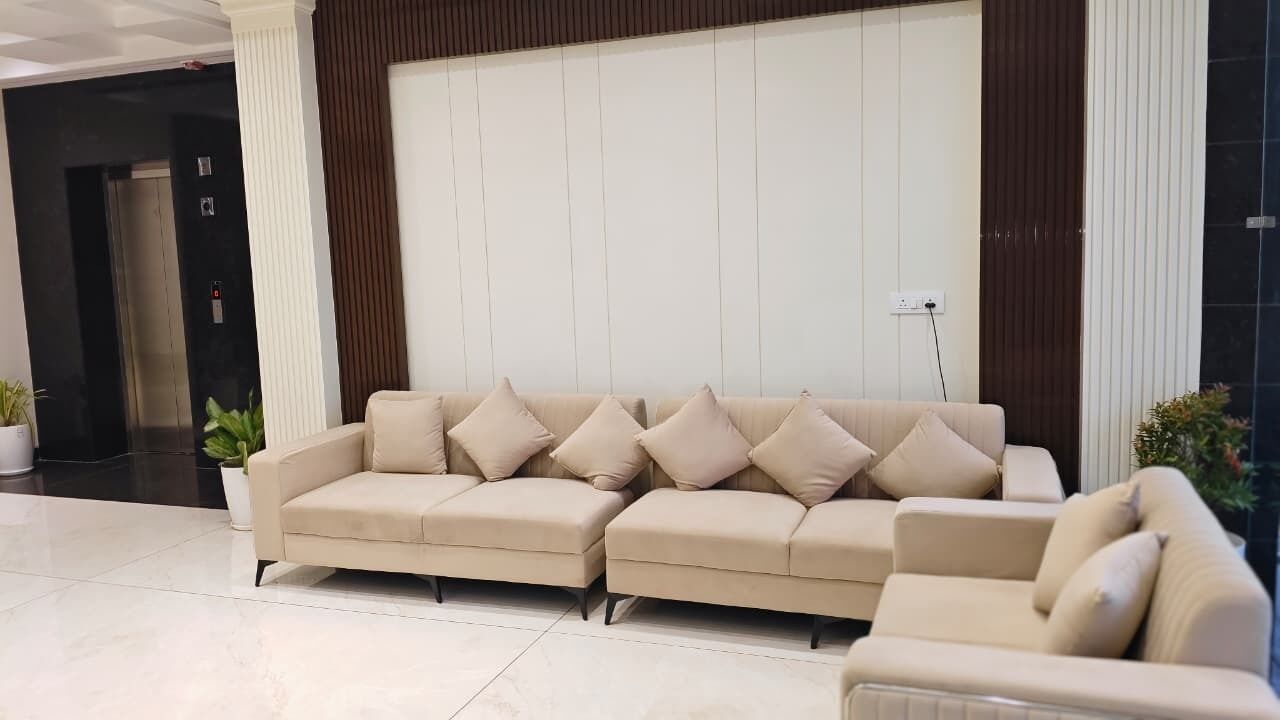 Dobbelt- eller tomannsrom, byutsikt | Innvendig