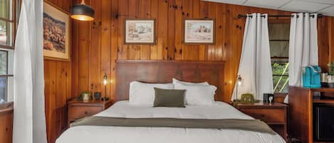 1 bedroom, desk, iron/ironing board, free WiFi