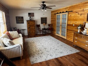 Living area - Gorgeous 4-bedroom farmhouse in a quiet country. (Johnstown)