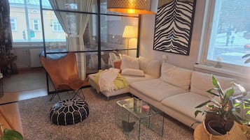 Apartment, 2 Bedrooms, Balcony | Living room