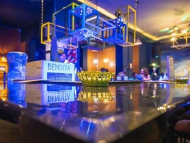 Bar (di hartanah)