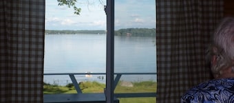 Gorgeous 2-bedroom cottage with AC in charming Stetson