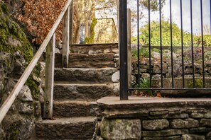 Property grounds - Beckside, Kettlewell, Yorkshire Dales (Kettlewell, Skipton)
