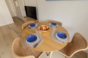 Dining - Apartment 400m from Bonnegrace beach (Six-Fours-les-Plages)