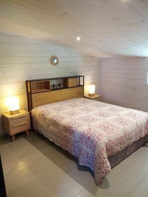 1 bedroom, iron/ironing board, Internet, bed sheets - La Ferme du Maquis (Antisanti)