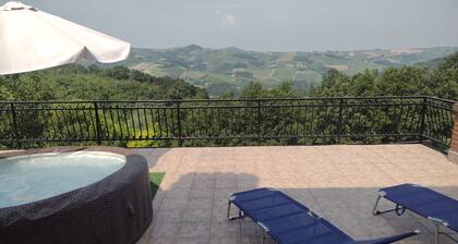 Terrace with view of hills, 7km paragliding field, 15km heliport