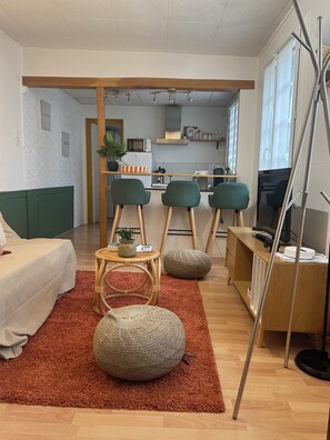 Living area - L'Echappée Urbaine Rouennaise - Hyper downtown - Rouen Left Bank Station (Rouen)