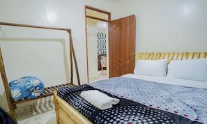 2 habitaciones, tabla de planchar con plancha, wifi y ropa de cama