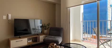 Comfort Apartment | Living room