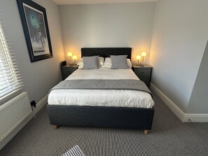 2 Schlafzimmer, Bügeleisen/Bügelbrett, WLAN, Bettwäsche