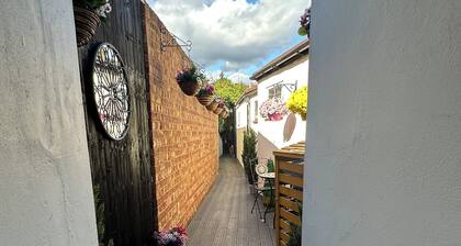 Lovely cottage in the heart of the picturesque village of Cookham