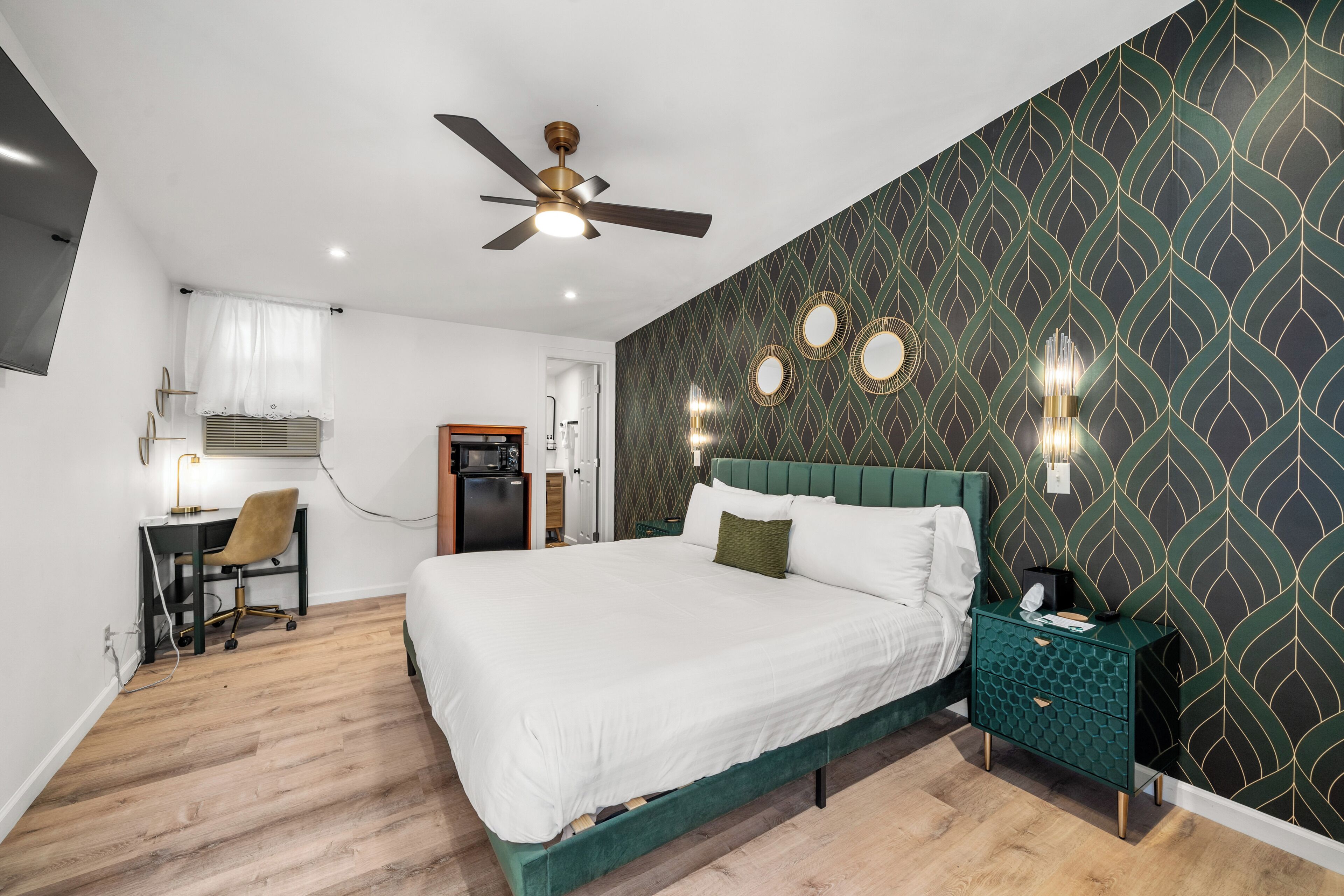 1 dormitorio, escritorio, tabla de planchar con plancha y wifi gratis
