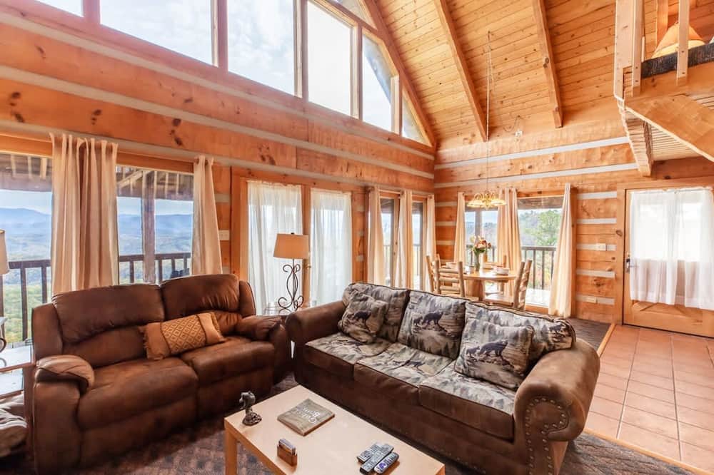 Super View Smoky Mtn Log Cabin Pool Table Hot Tub