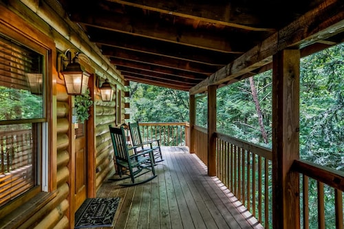 Nice View Fireplace Hot Tub Porch Bed Private