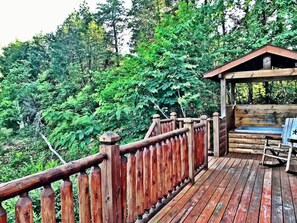 Room - Secluded Cabin Near Smoky Mountains Hot Tub Honeymoon (Sevierville)