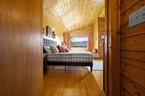 Suite | 1 bedroom, Internet - Great View Location Studio Log Cabin Hot Tub (Gatlinburg)