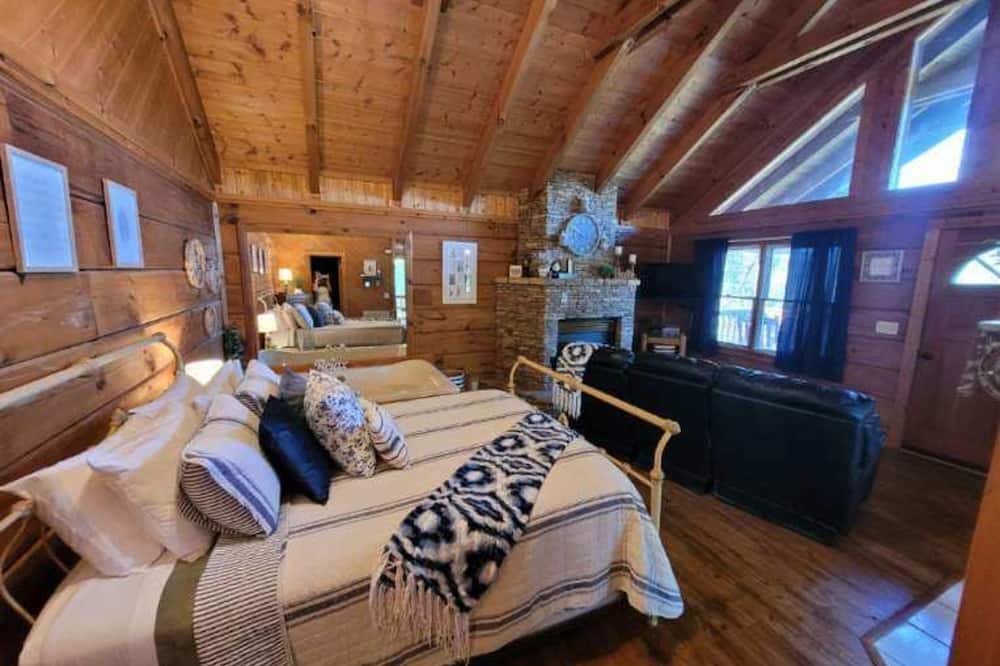 View Location Studio Log Cabin Hot Tub Fireplace