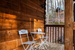 House | 1 bedroom, Internet - Location-quiet-hottub-fireplace (Sevierville)