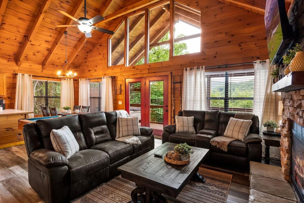 View-location-hot Tub-pool Table-3 Fireplaces