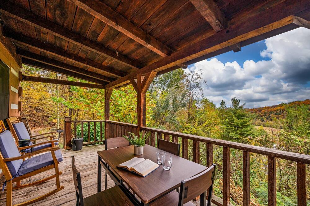 Hot Tub Pool Table Fireplace Views Relax