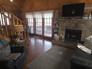 House | 1 bedroom, Internet - Hot Tub Arcade Fireplace Honeymoon Hiking Fun (Sevierville)