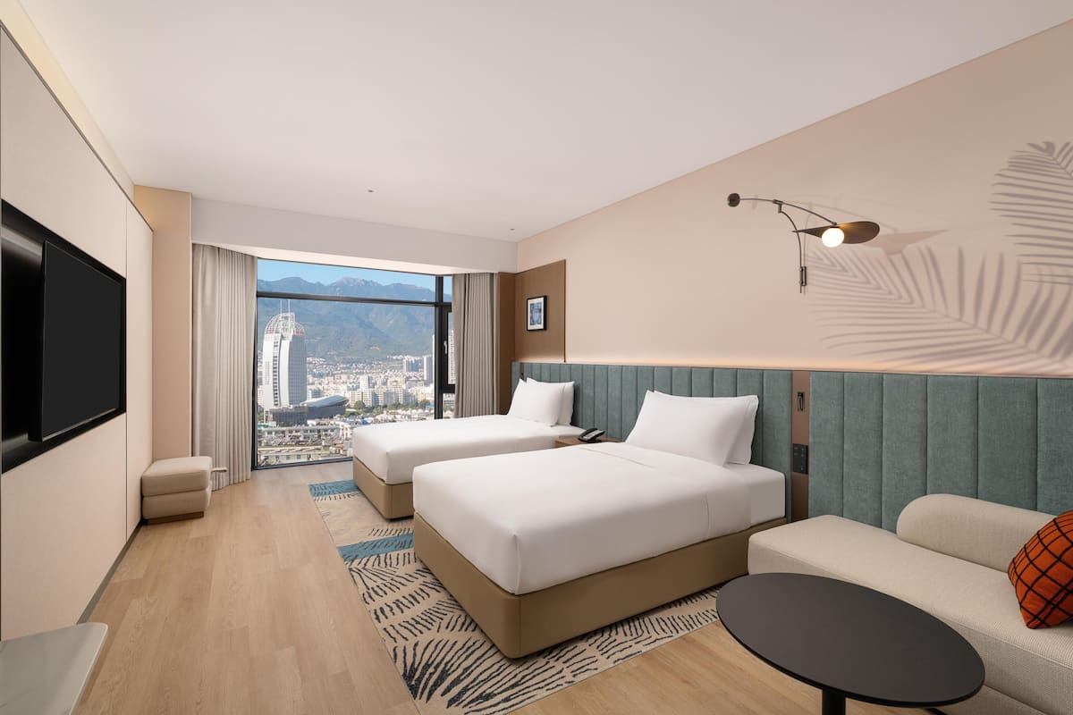 Room, 2 Twin Beds, Mountain View