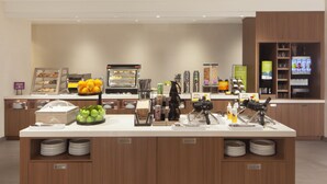 Desayuno buffet incluido todos los días 