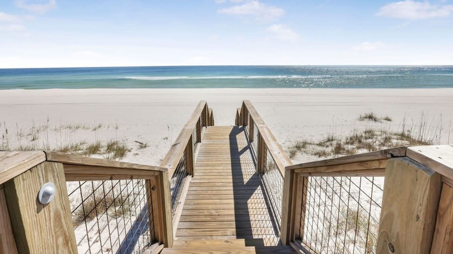 Cotton Bayou Condo Boat Slip Water Views 2 Beddrooms