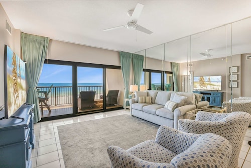 Palms 514- Beachfront Condo 2 2 5th Floor Beach Front Sleeps 8