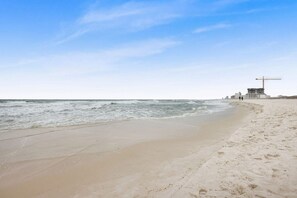 House - Regency Isle 710 Gulf Front 2 BD 2 Bath Condo With Stunning Views (Orange Beach)