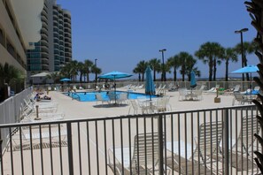 House - Regency Isle 710 Gulf Front 2 BD 2 Bath Condo With Stunning Views (Orange Beach)