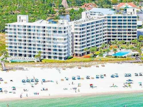 Seaside Beach 5417- Two Bedrooms Waterfront Condo With Pool Sauna Amazing Ocean View Balcony