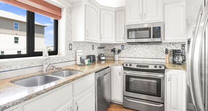 Gulf Village 214- Close to the Hangout Beachfront