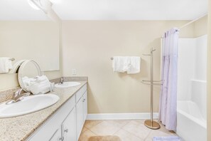 2 bedrooms, Internet - Sanibel 306- Pool Beach Floor-2-ceiling Windows (Gulf Shores)