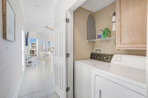 House - Camp David Side B- Pool Beach View (Gulf Shores)