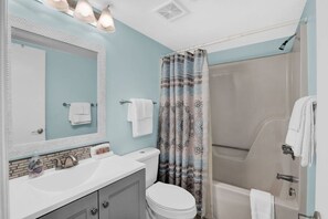 Apartment | 2 bedrooms, Internet - Seaside Beach Racquet 4210- Beachfront Pools 2 Bedrooms 2 Baths (Orange Beach)