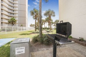 Apartment - Seaside Beach 2103- Ground Level Beachside (Orange Beach)