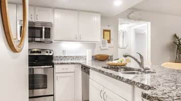 Apartment | Private kitchen